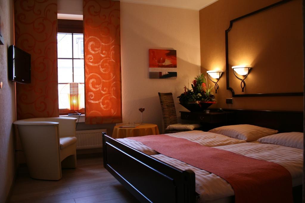 Hotel Le Pavillon Echternach Camera foto