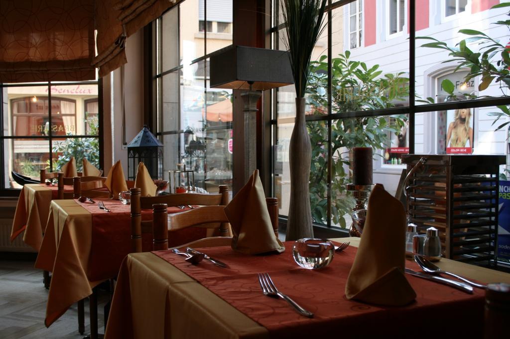 Hotel Le Pavillon Echternach Esterno foto